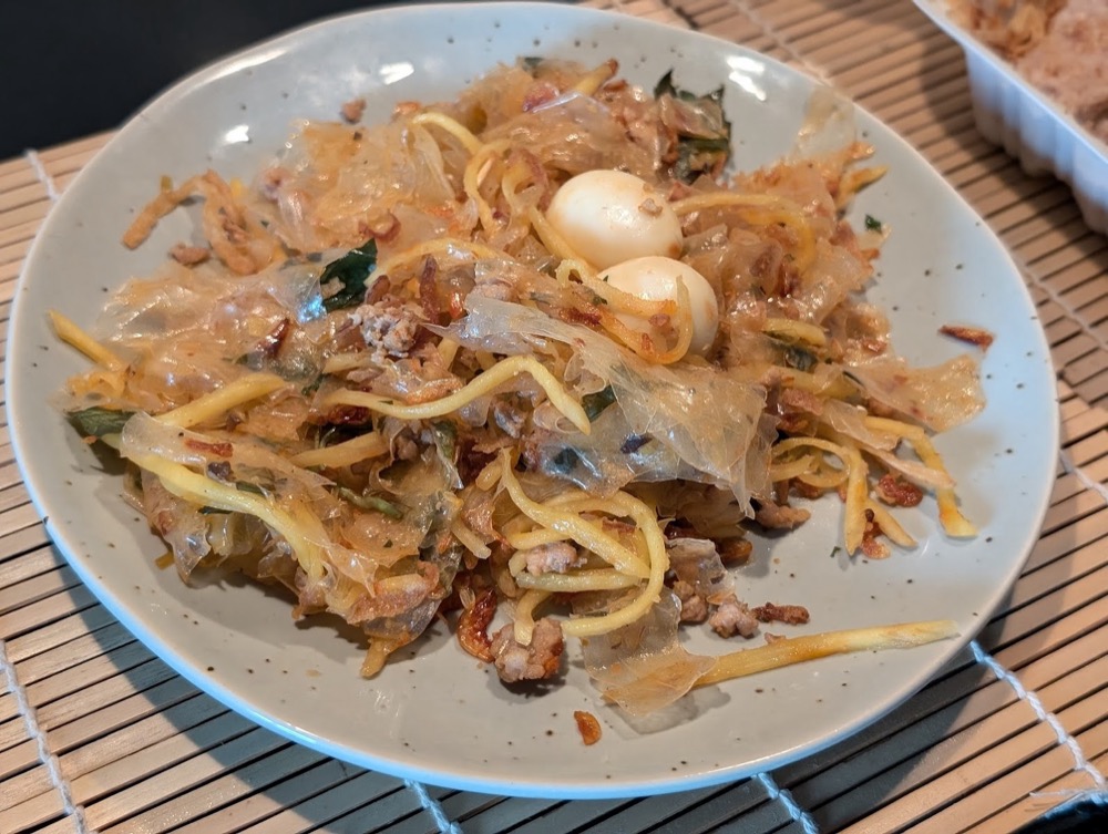 Banh trang tron rice paper salad at 88 Foods